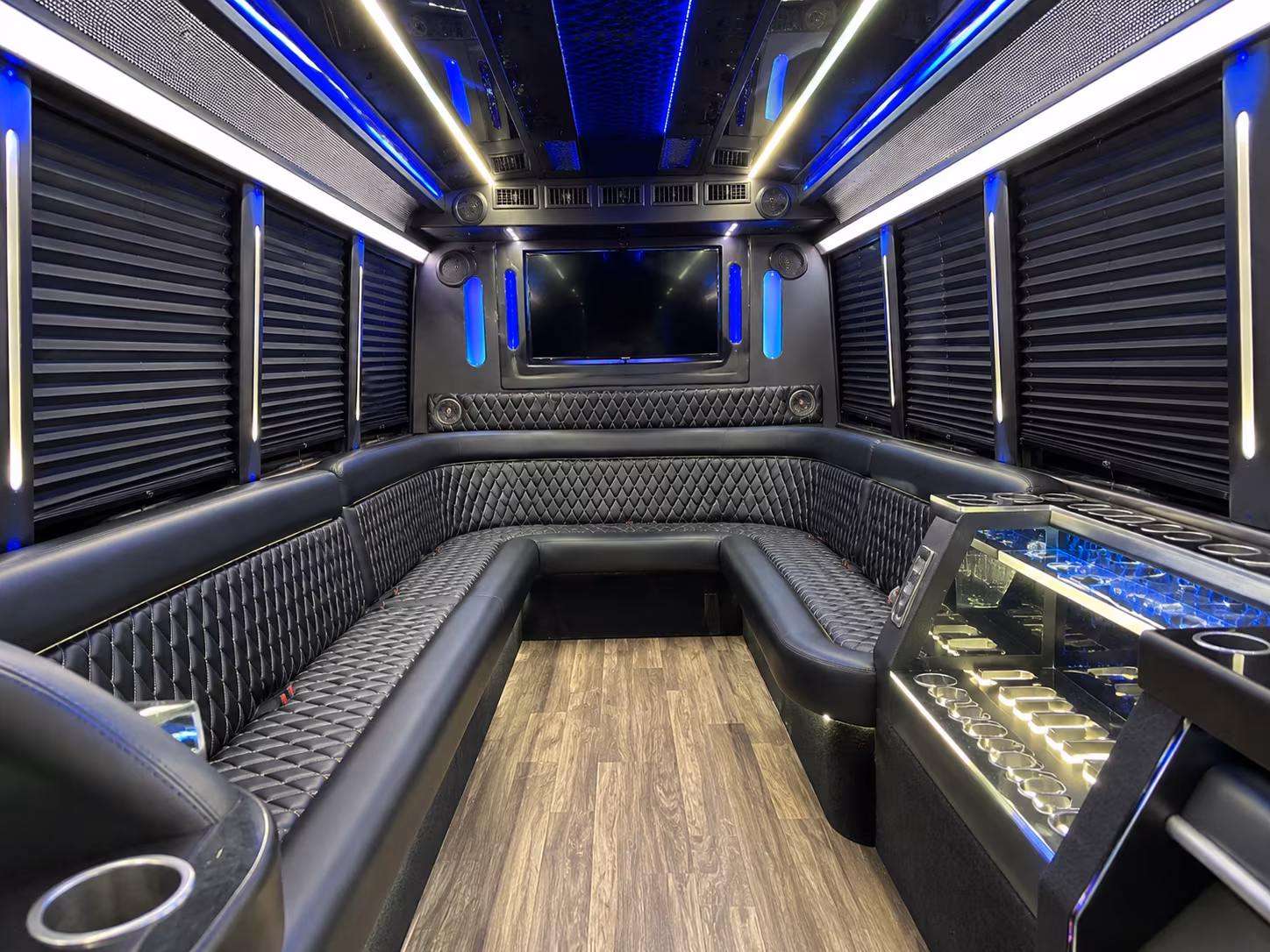 Cincinnati Birthday, Sweet 16, & Quinceañera Transportation pickup coordination