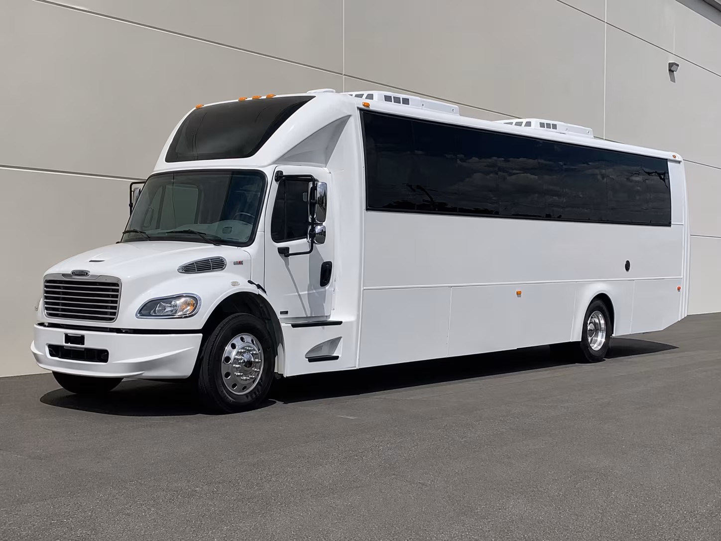 Cincinnati Homecoming & Prom Party Bus Rentals