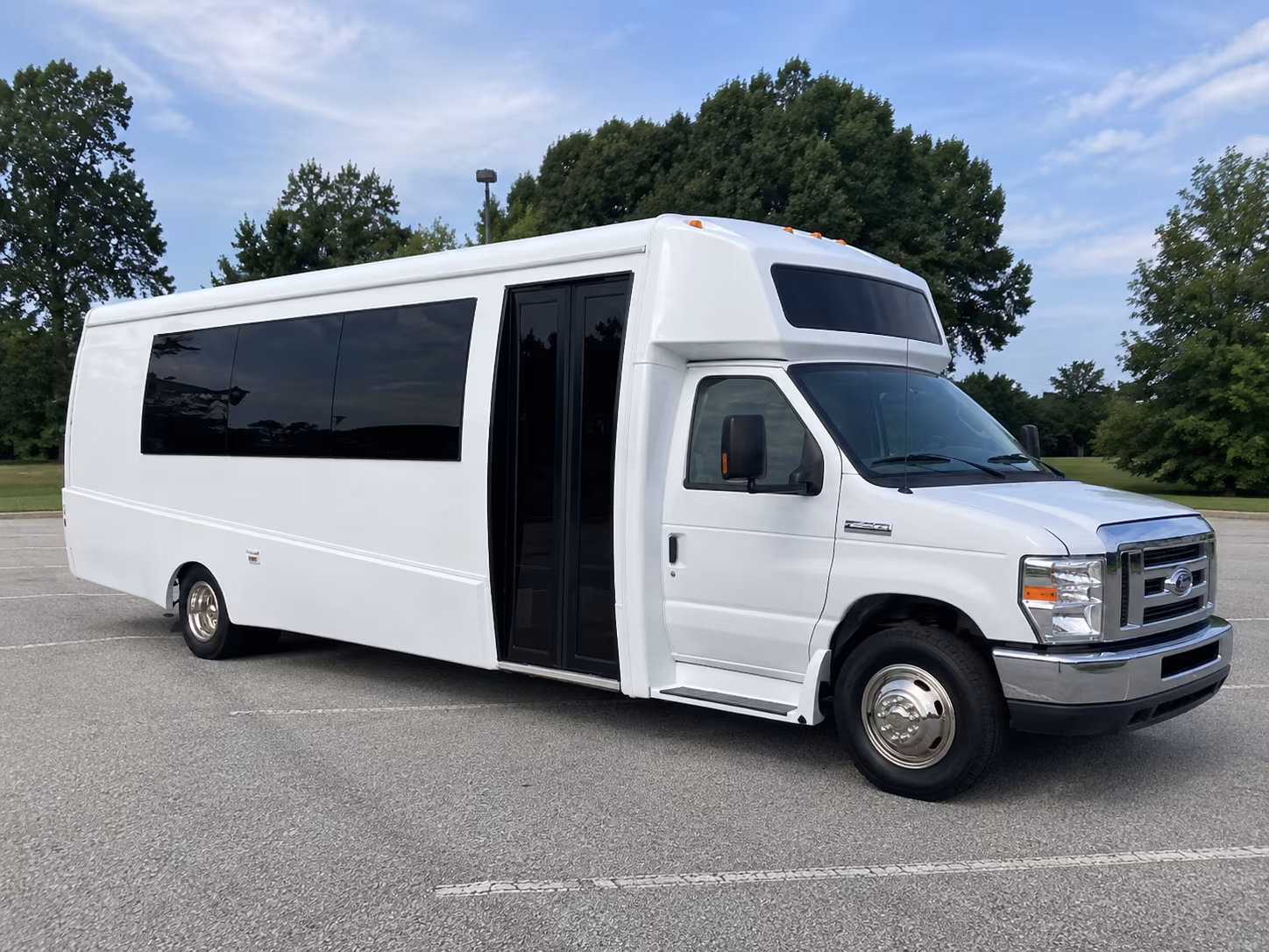 Cincinnati Prom & Homecoming Transportation party bus exterior