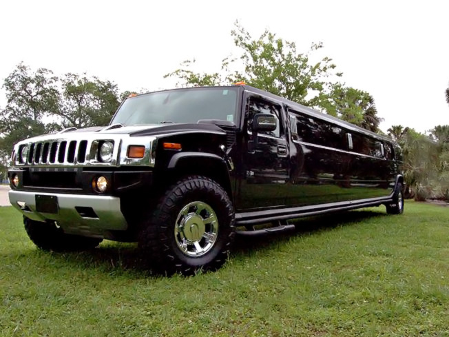 Cincinnati Black Hummer Limo